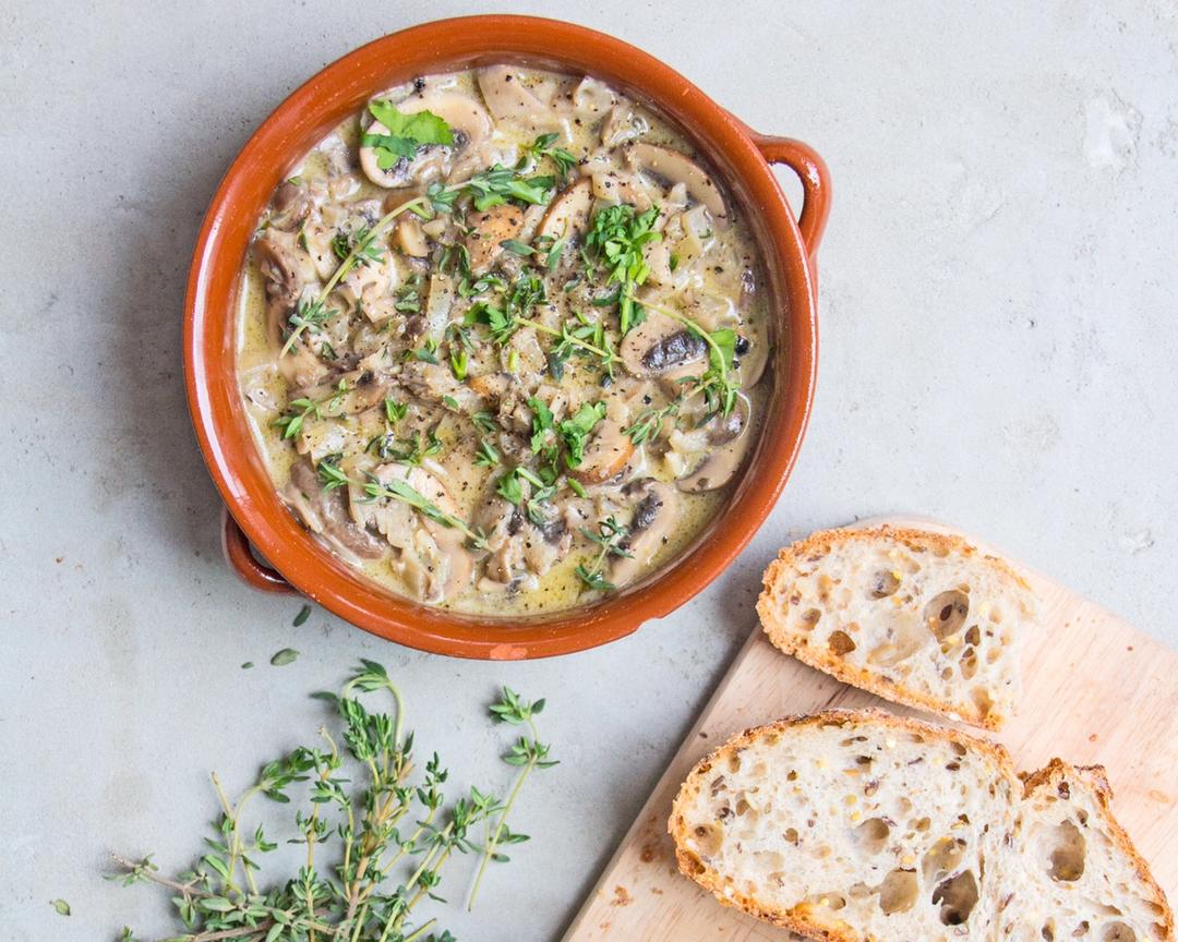 Creamy Garlic and Thyme Mushrooms