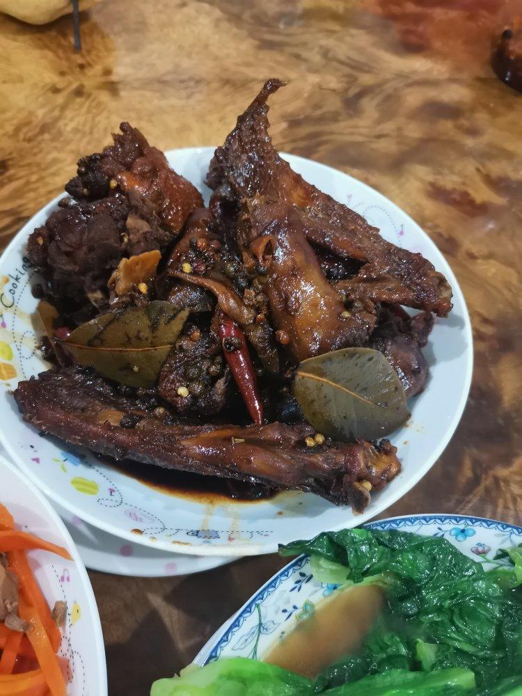 麻辣鸭锁骨（不输周黑鸭）