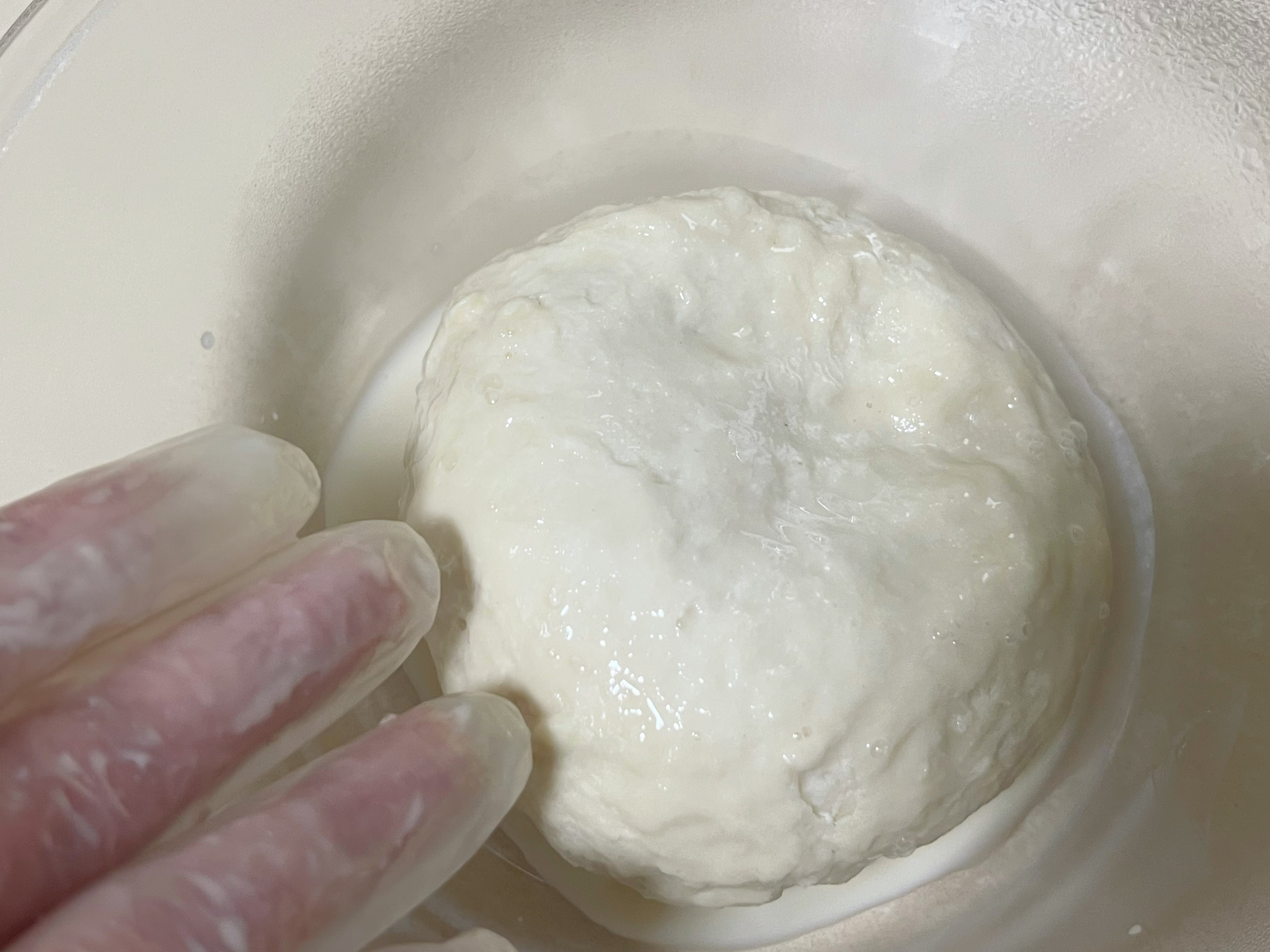 抹茶奶酥碱水，免揉膜的做法 步骤3