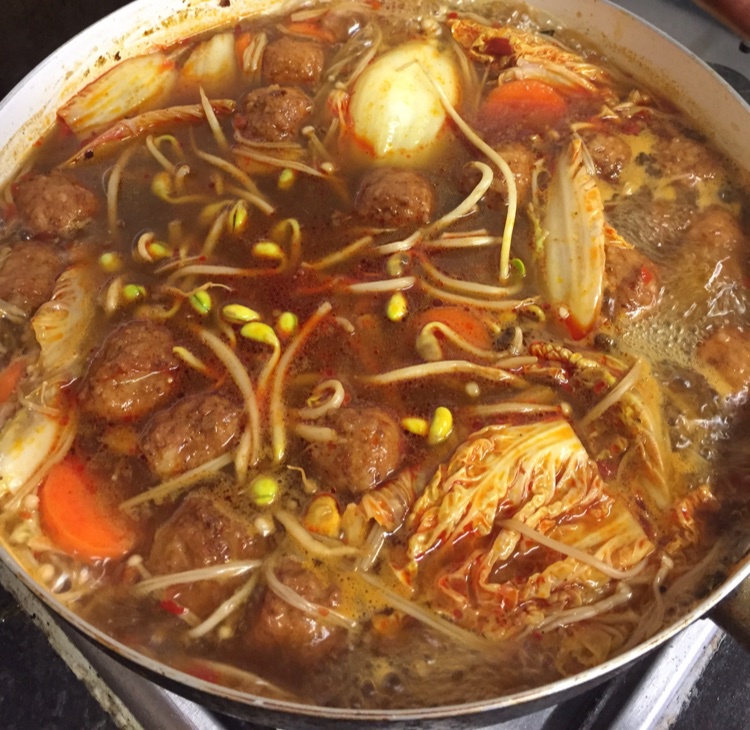 自制麻辣重庆火锅