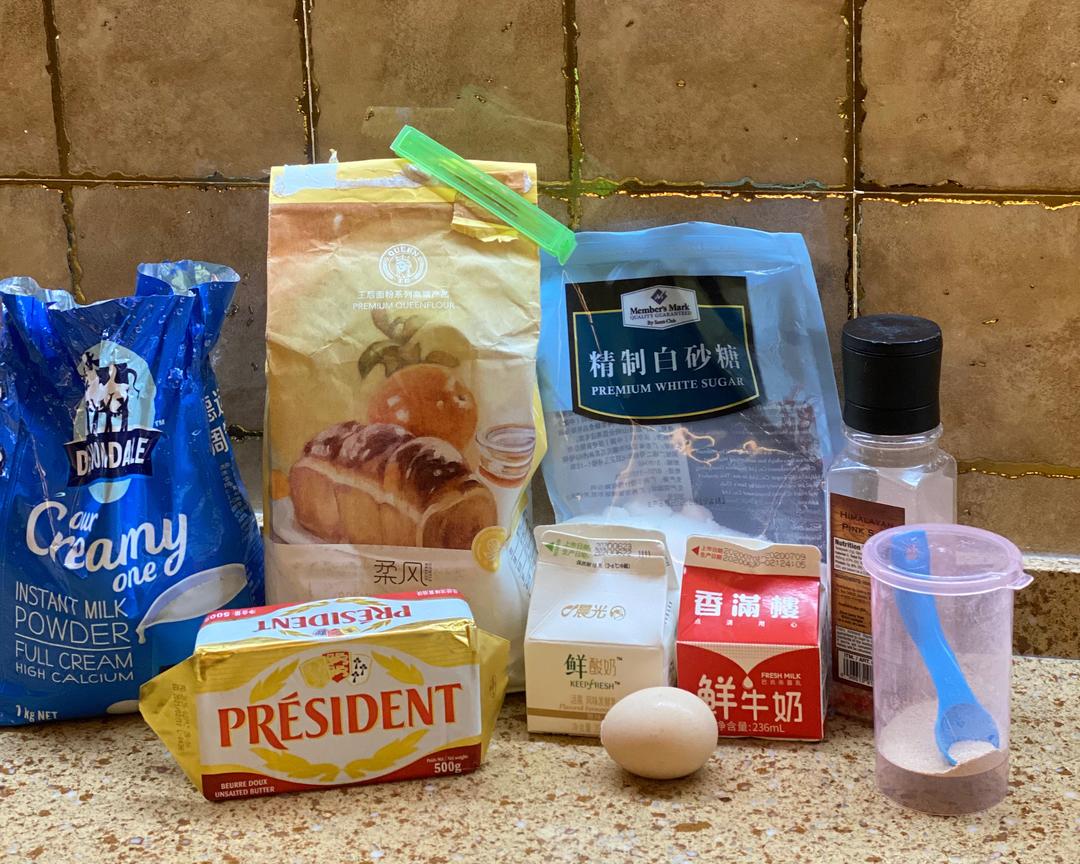 纯奶手撕吐司的做法 步骤1