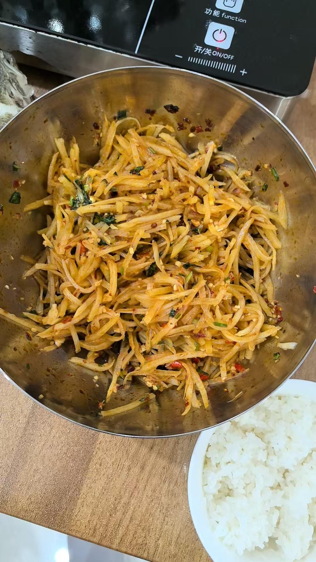 香辣开胃的凉拌土豆丝