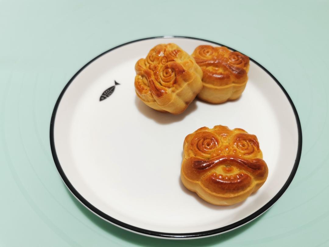 广式月饼—蛋黄莲蓉月饼