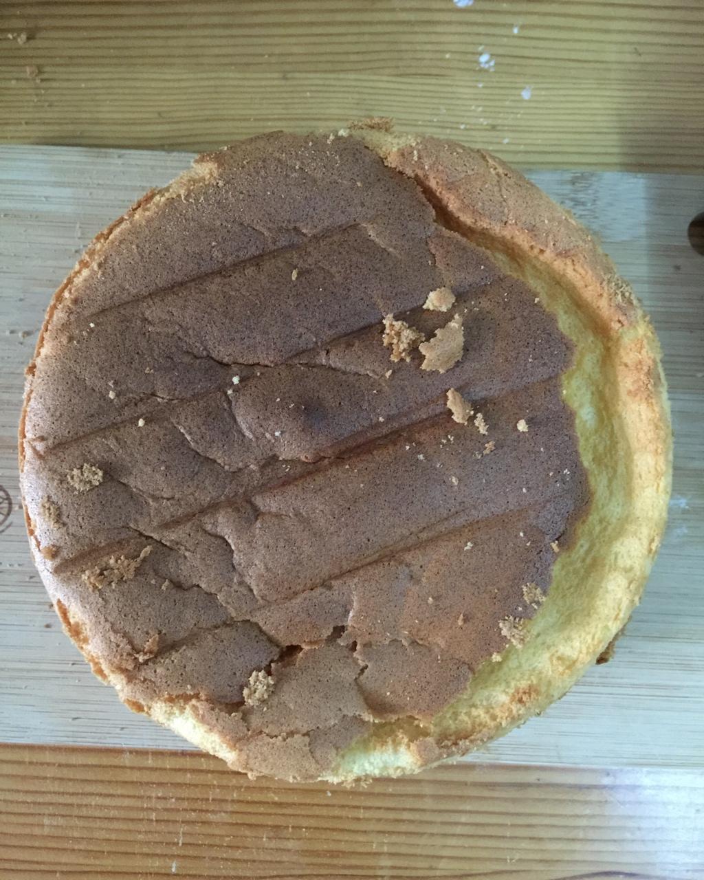 烤箱做蛋糕（戚风蛋糕的做法）