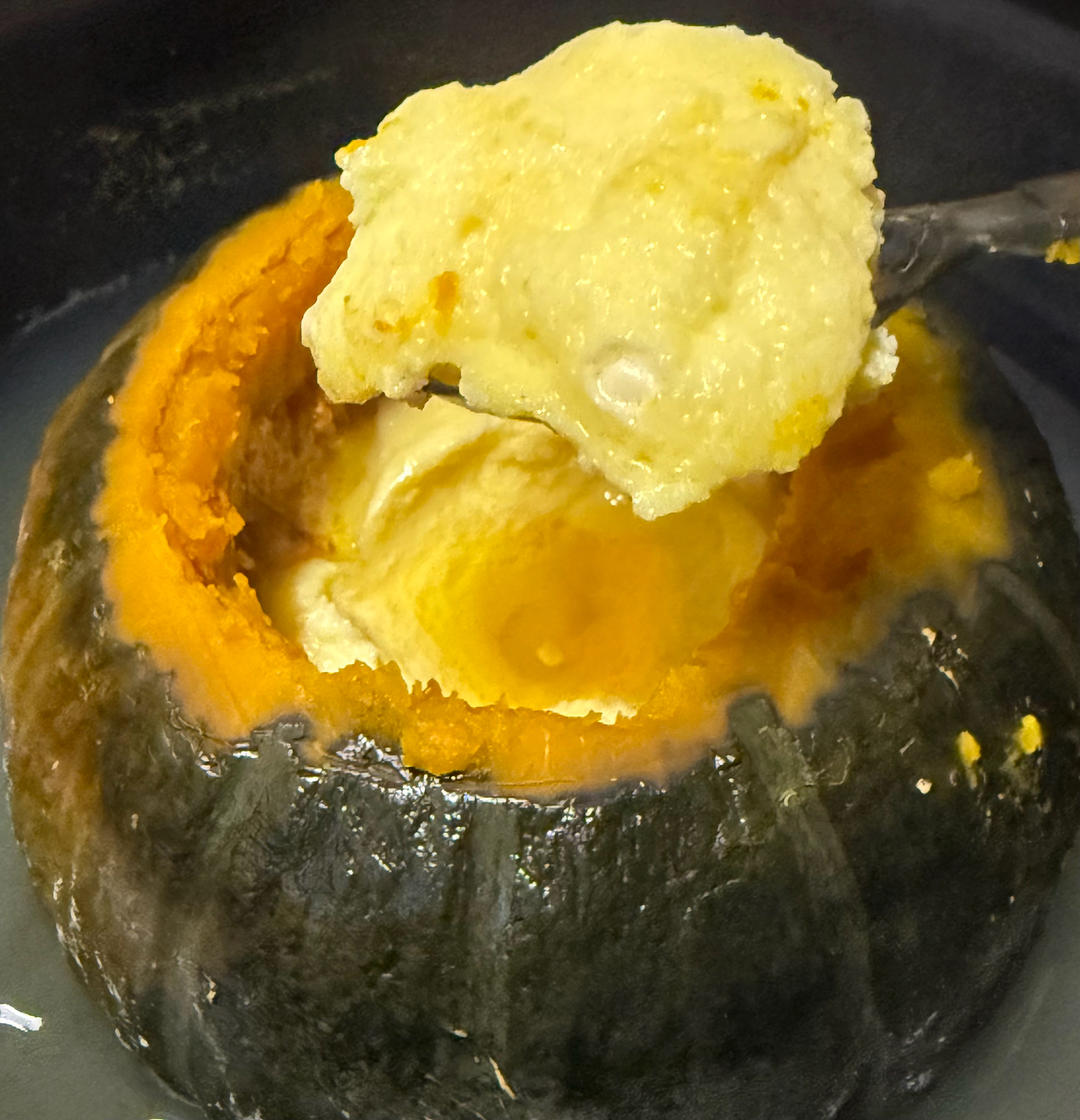 水煮贝贝南瓜·牛奶炖蛋