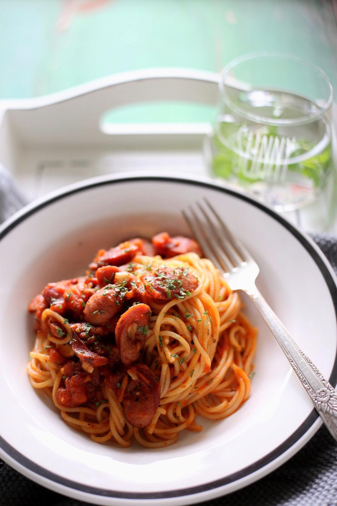 香肠番茄意面的做法