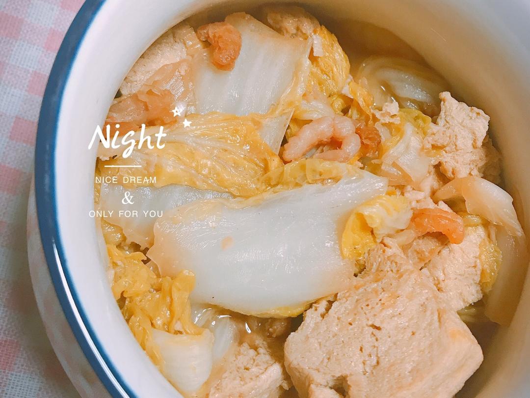 简单下饭的白菜炖冻豆腐