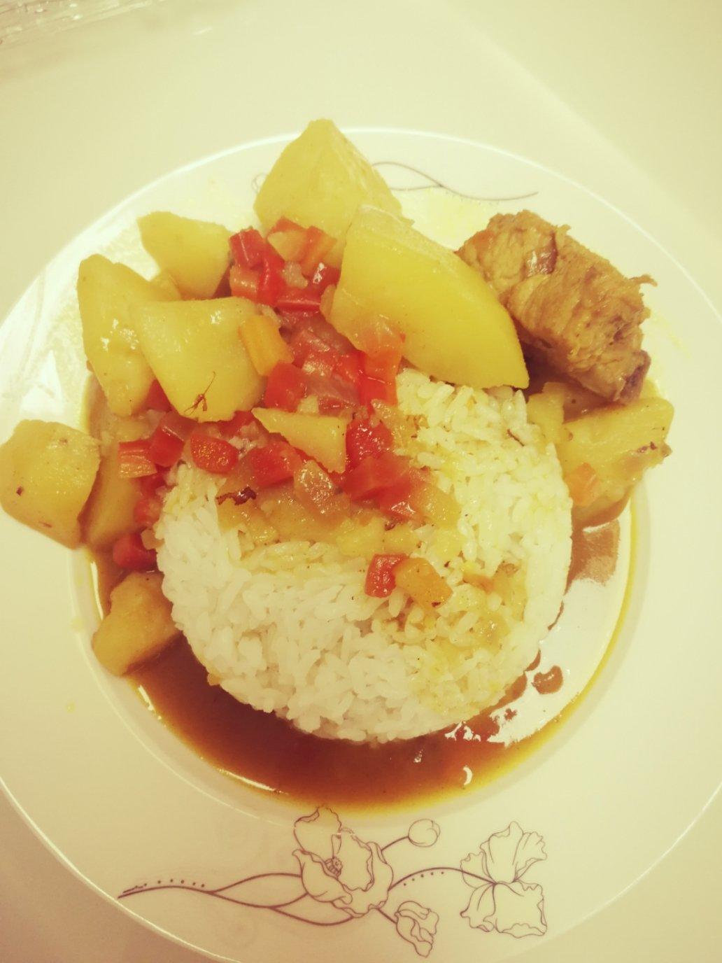 咖喱排骨炖土豆