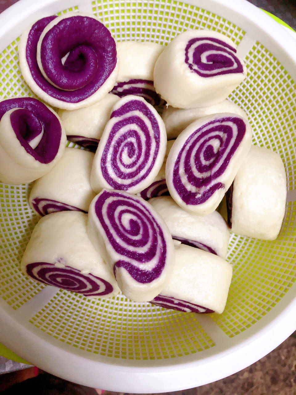 紫薯馒头卷（紫薯双色馒头）