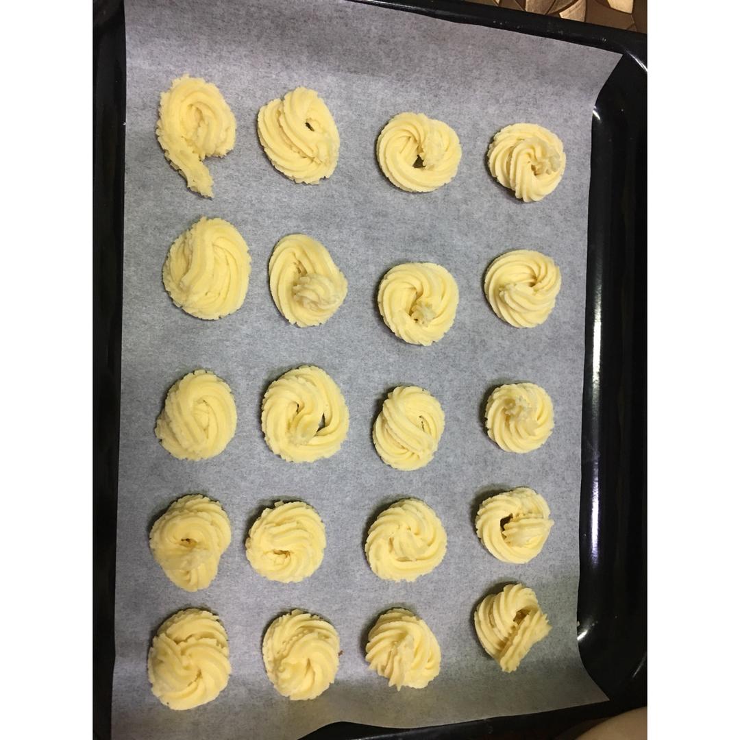 曲奇饼干的做法（烤箱做曲奇）