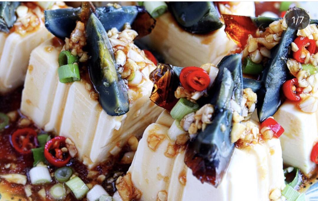 皮蛋豆腐的做法