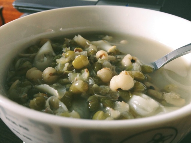 百合绿豆薏米汤