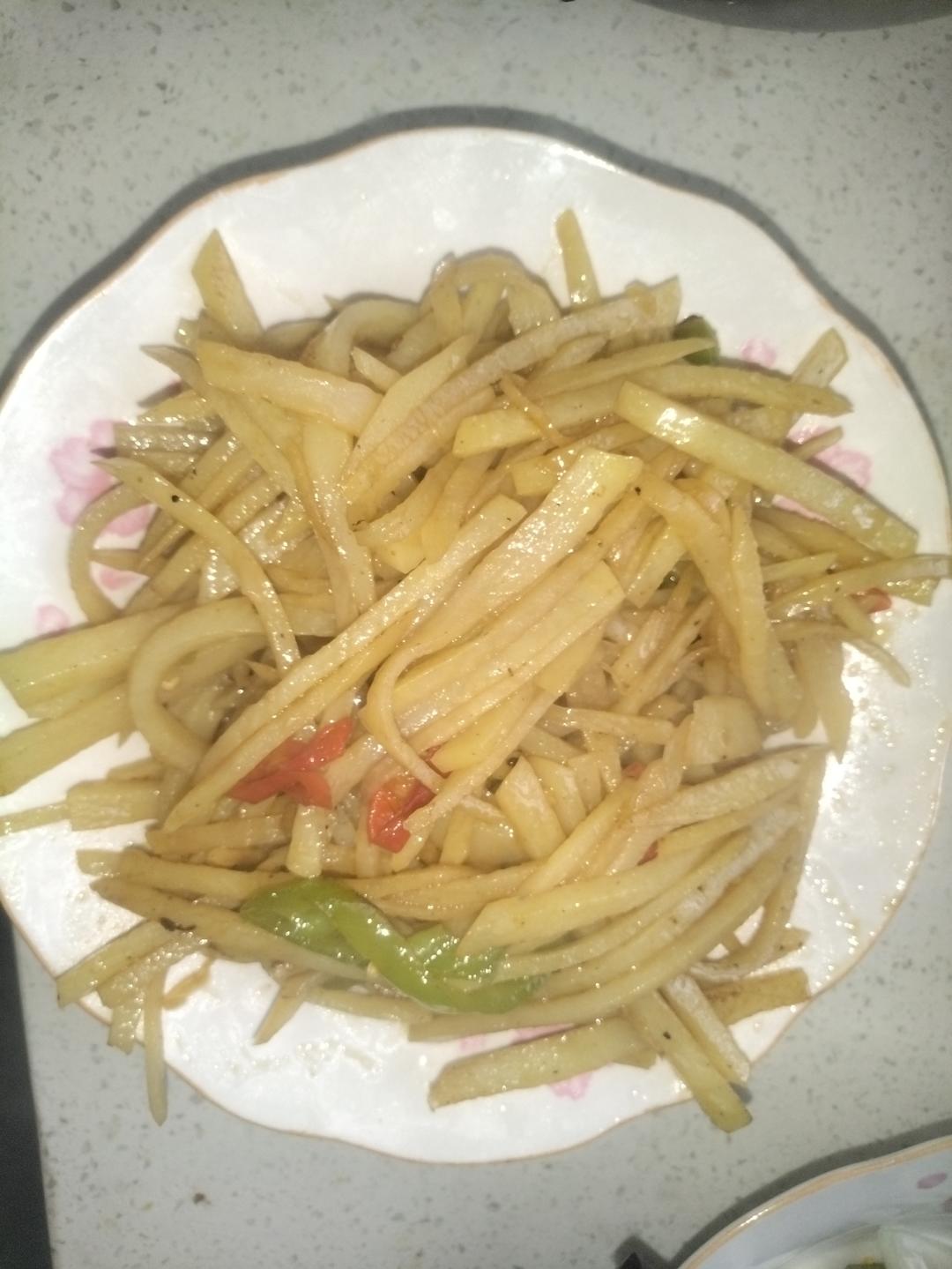酸辣土豆丝的家常做法 超级下饭