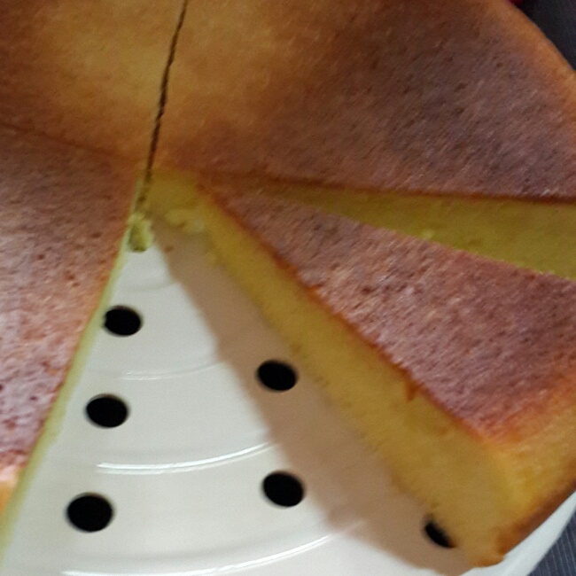 九牛二虎之电饭煲蛋糕（不要随便用电饭煲做蛋糕）