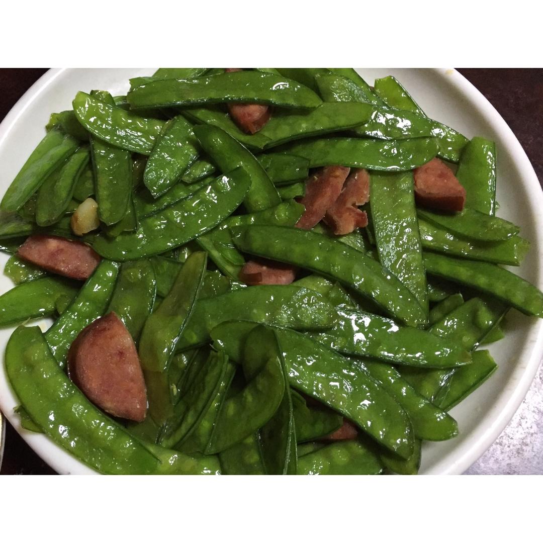腊肠炒荷兰豆