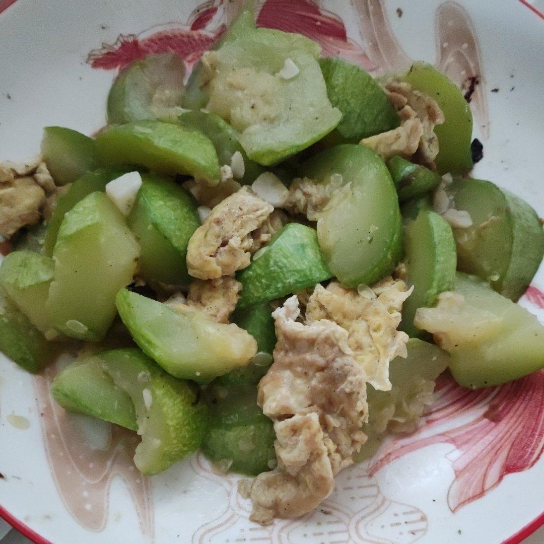 鲜香美味！好吃到舔盘的丝瓜炒鸡蛋