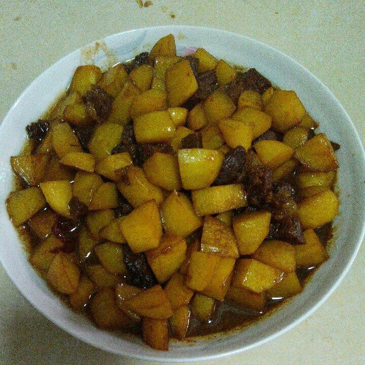 牛肉烧土豆