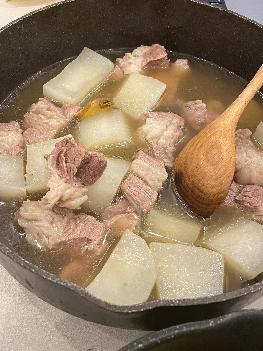 冬日限定——清炖萝卜牛腩（照例附蘸料）