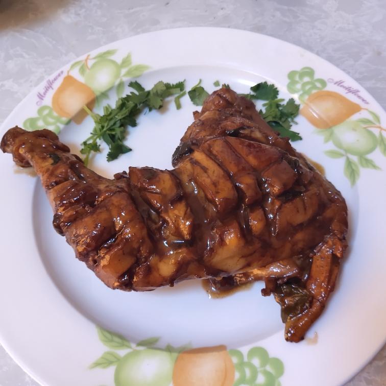 诱人的红烧鸡翅根的做法 步骤1