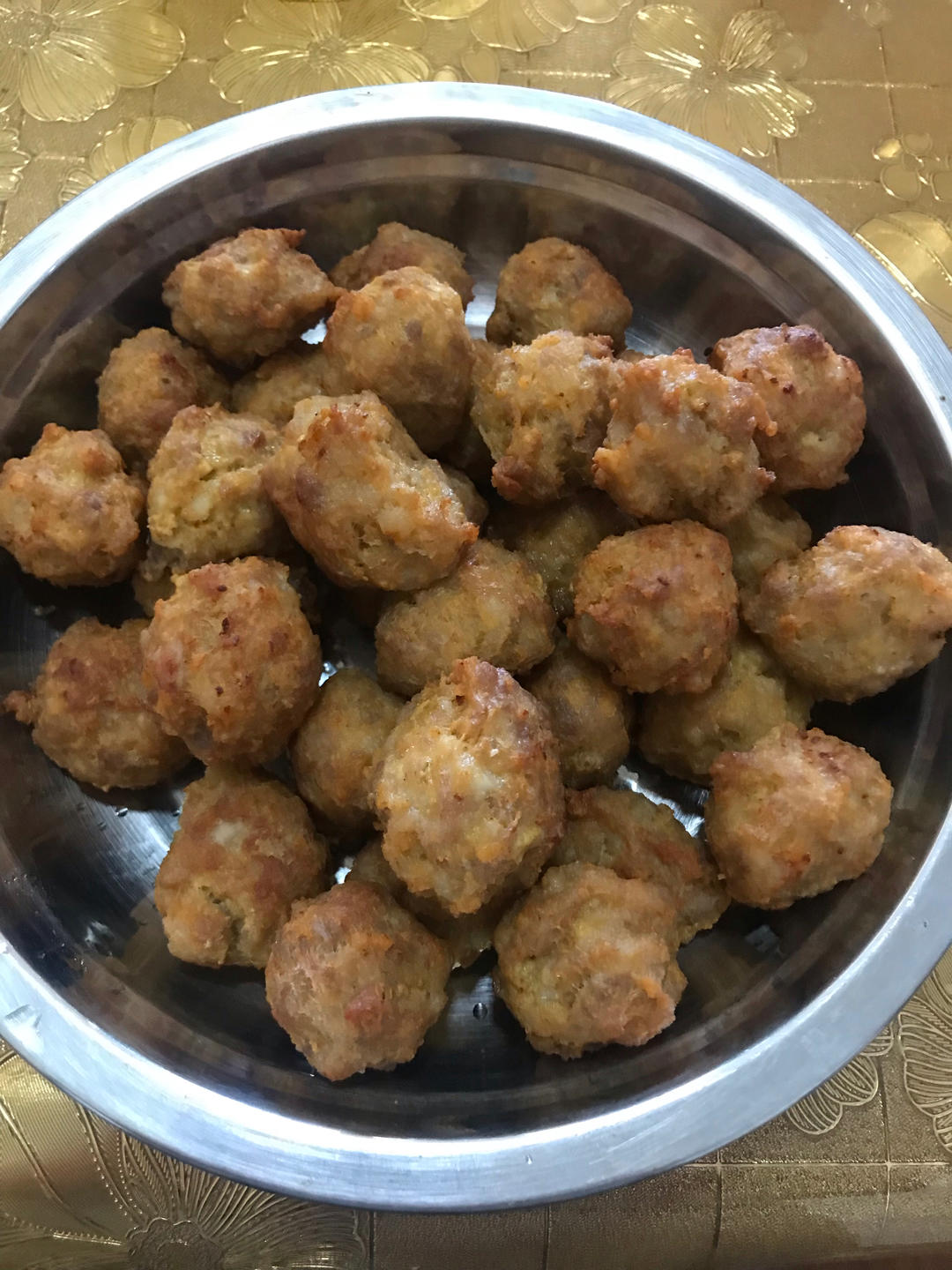 酥炸肉丸