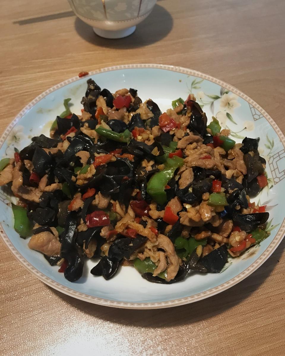 超下饭的木耳炒肉