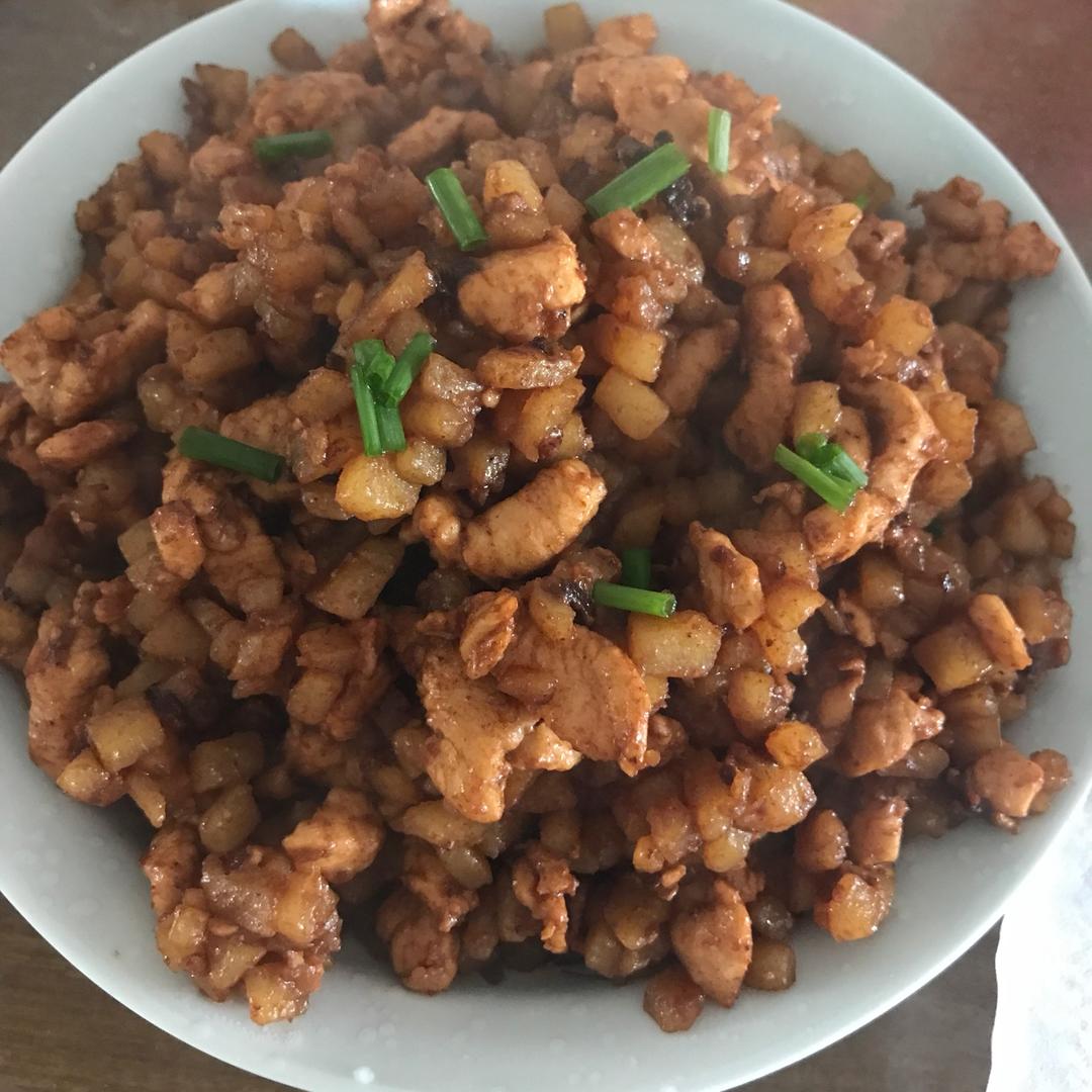 一道怎么做都好吃的干煎土豆鸡丁（红烧，咖喱，椒盐，孜然）