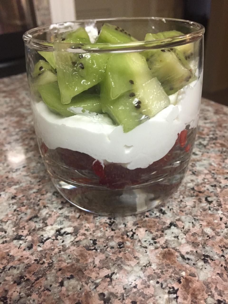 奶油水果杯（消耗淡奶油和吃货最爱）