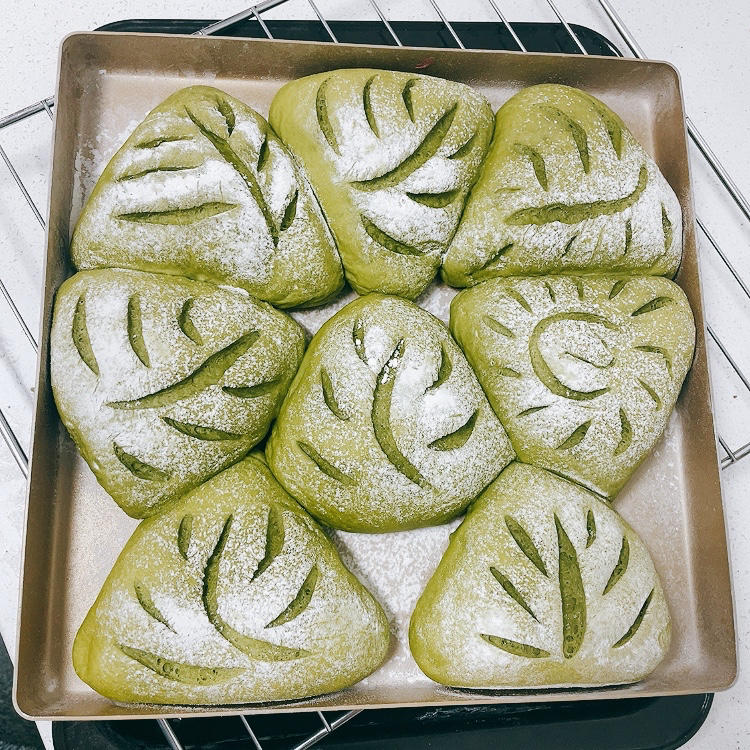抹茶软欧（蜜豆奶酪馅）