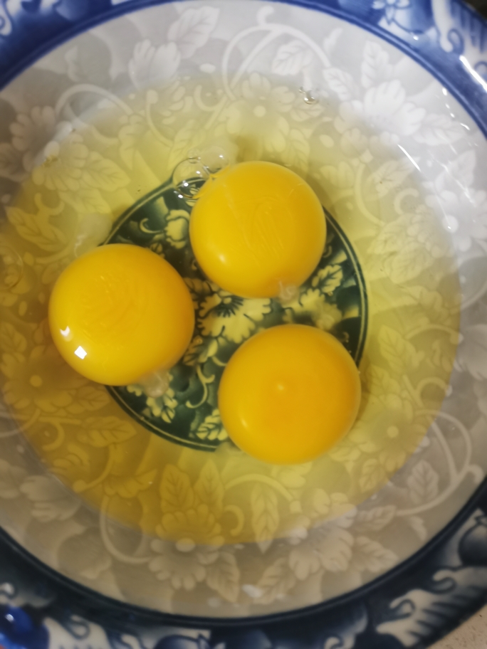 超级下饭蒜苗炒蛋的做法 步骤2