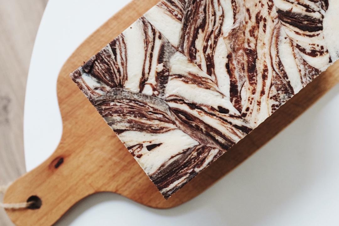 爆好吃大理石纹巧克力吐司