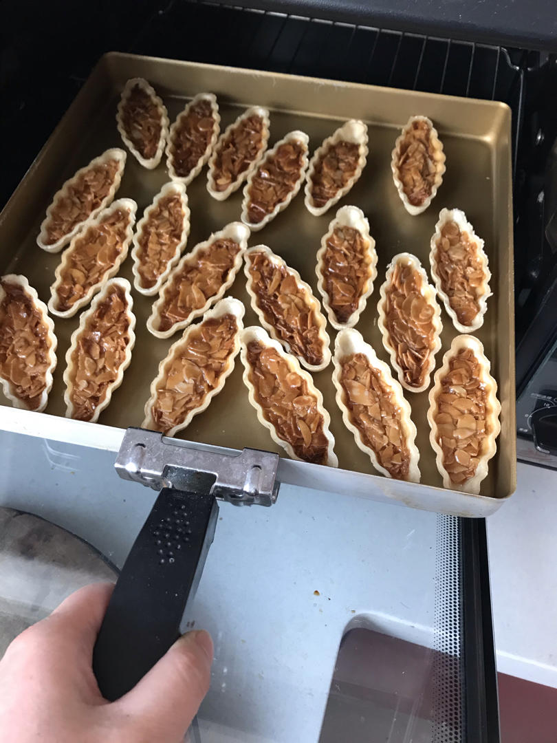 私房爆款焦糖杏仁糯米船