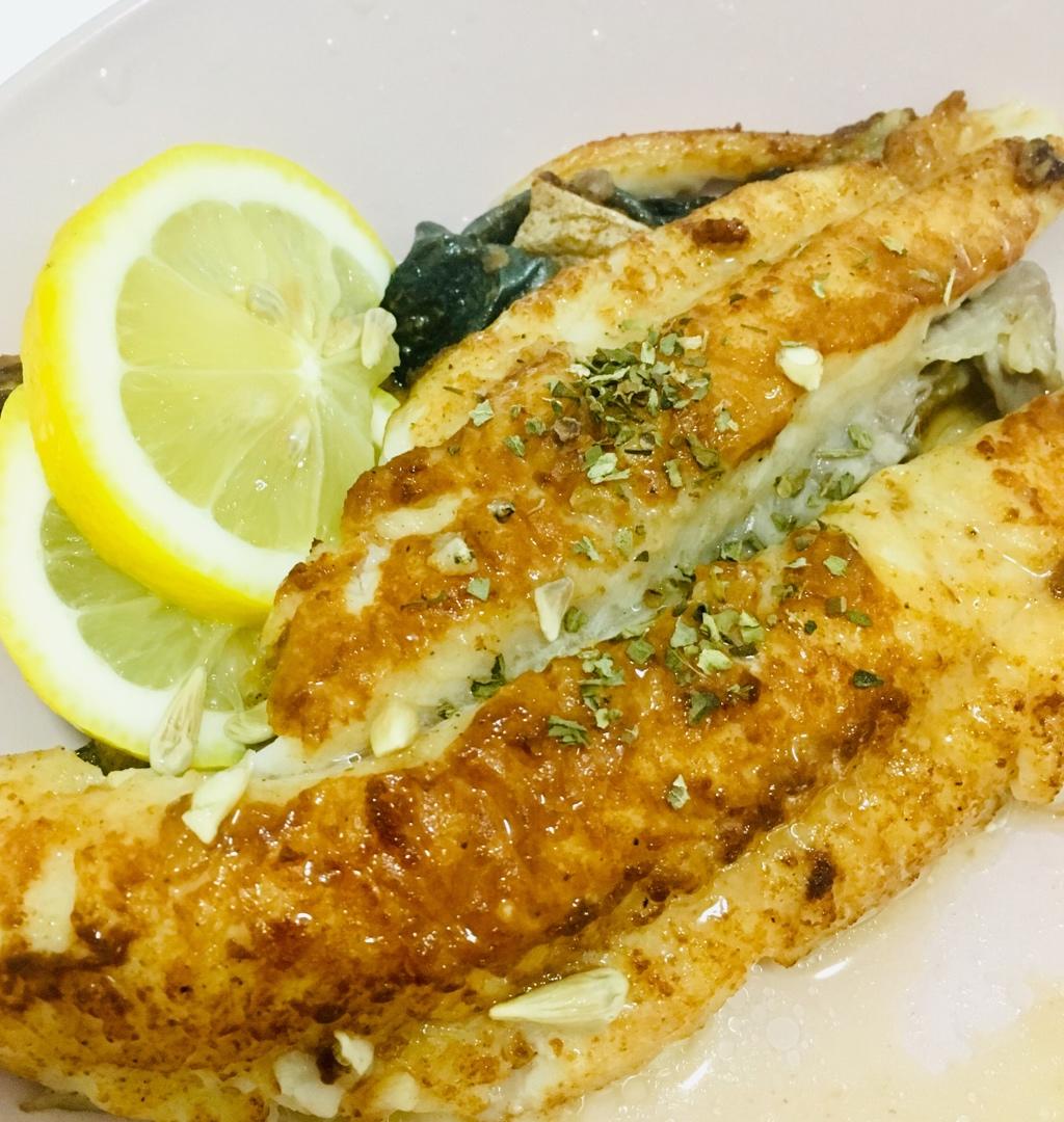 香煎两条快乐巴沙鱼柳