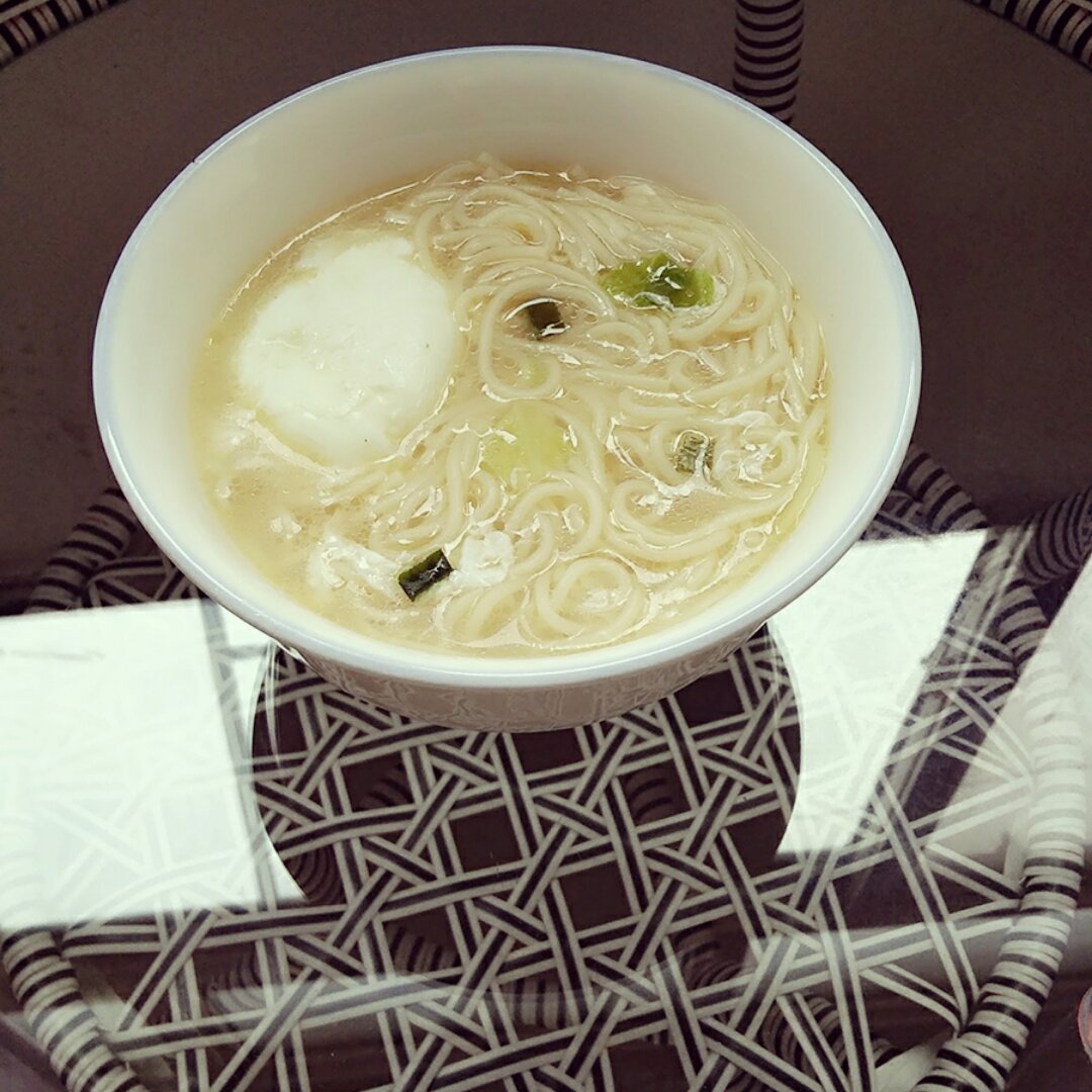 最家常的普通汤面——西红柿鸡蛋龙须面