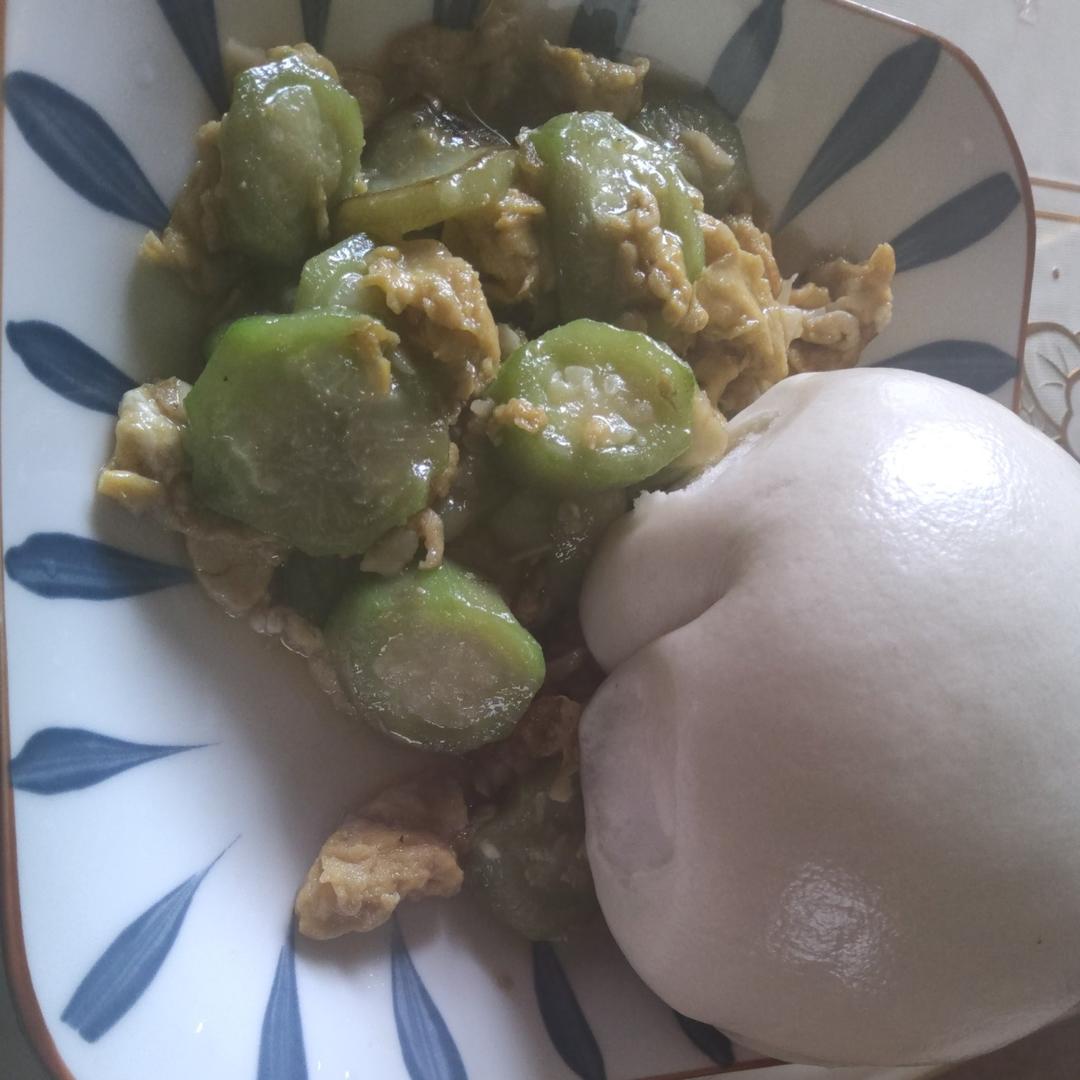 简单快手，五分钟搞定的丝瓜炒蛋