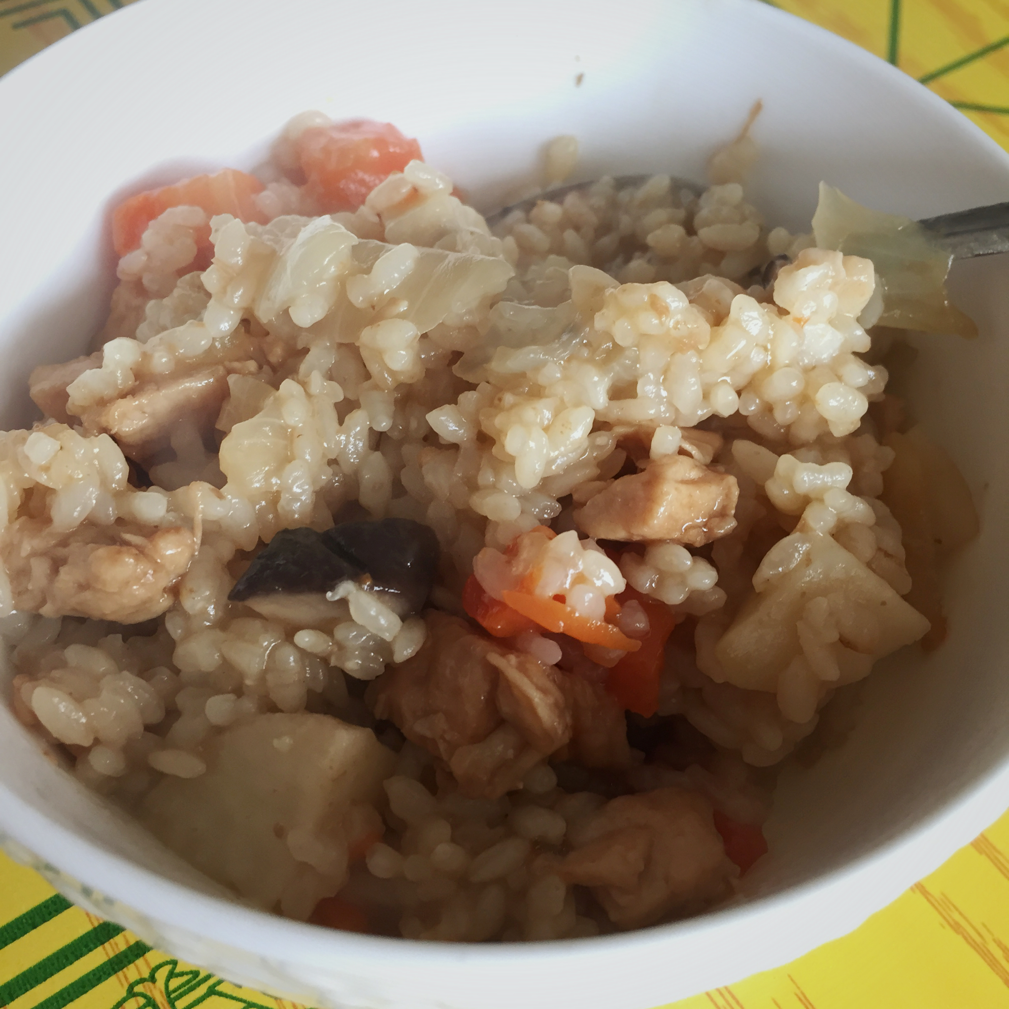 芋头排骨焖饭—有饭有肉有菜一人食