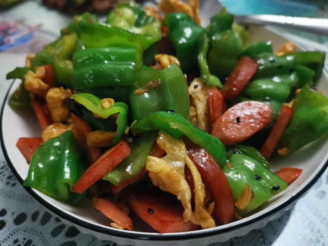 青椒火腿炒鸡蛋