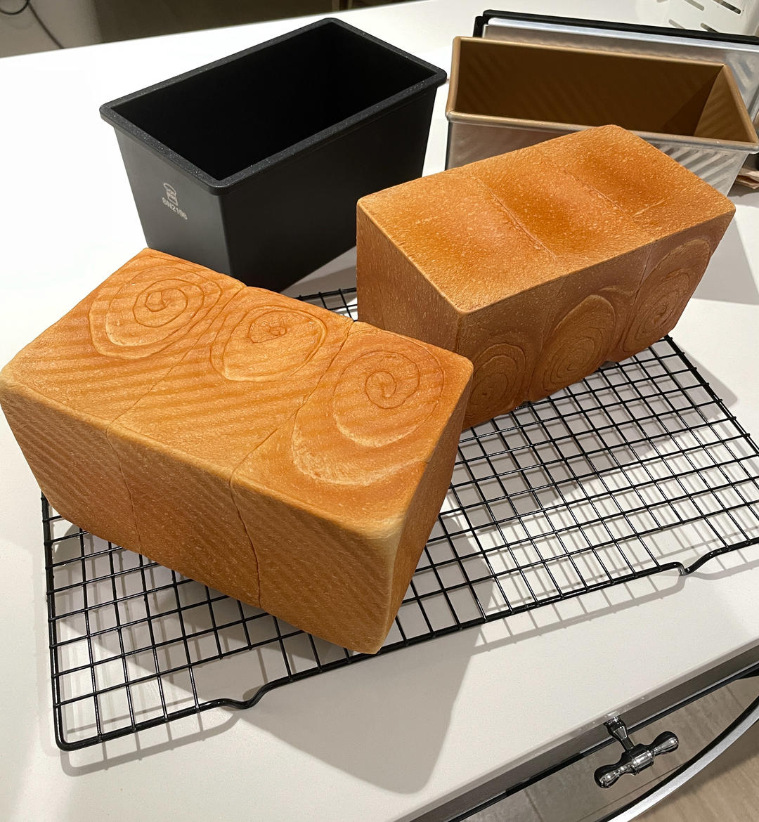 吐司，奶香手撕面包，超级香浓