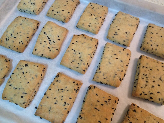 黑芝麻咸香饼干