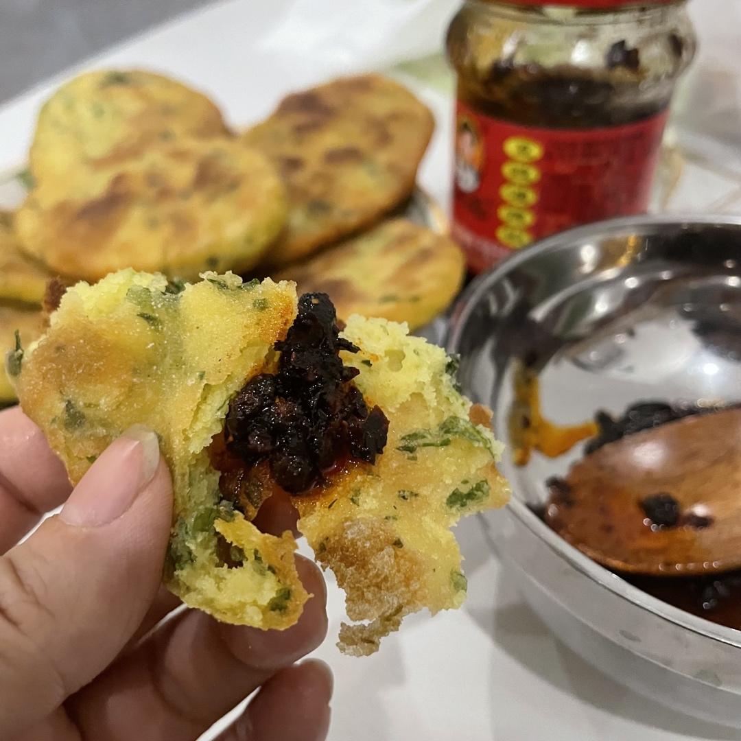 玉米面菜饼子（贴饼子）