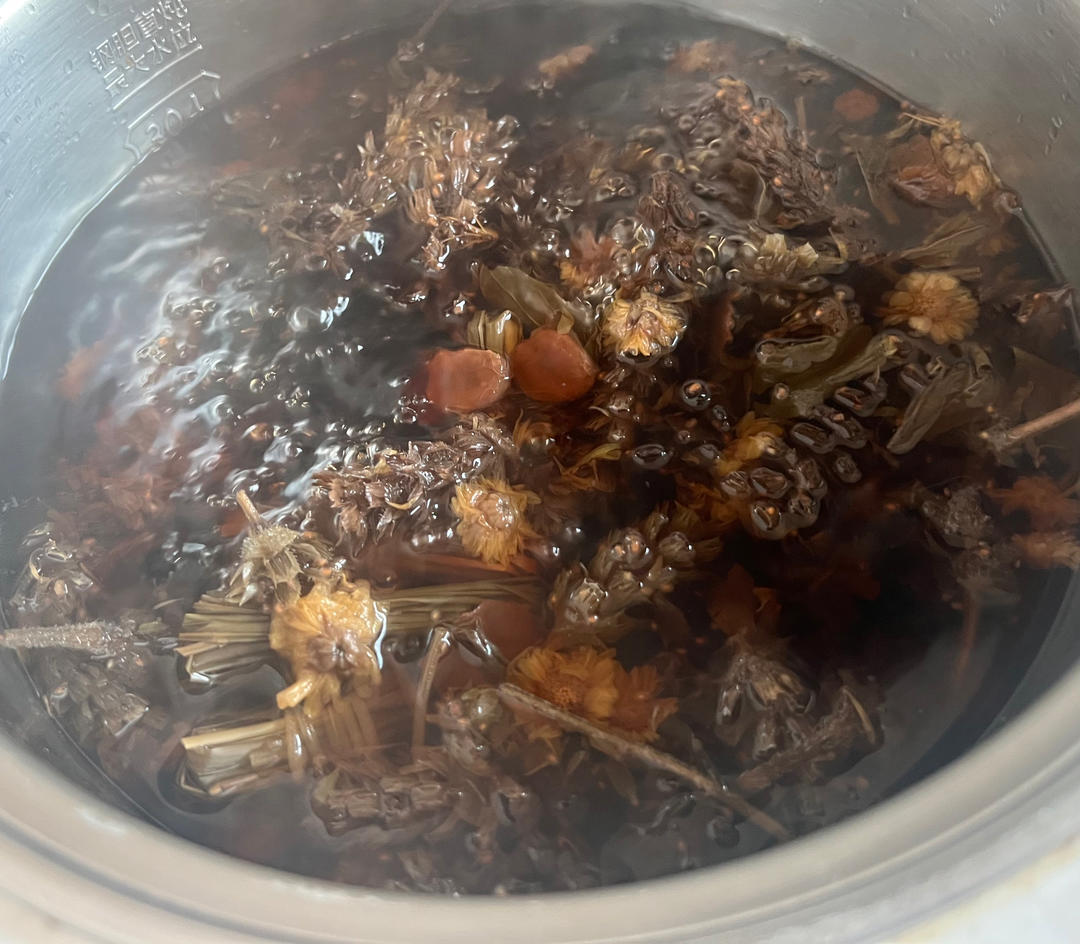 夏枯草&罗汉果菊花茶