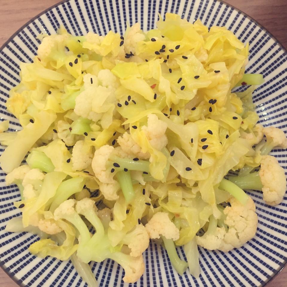 辣白菜炒五花肉