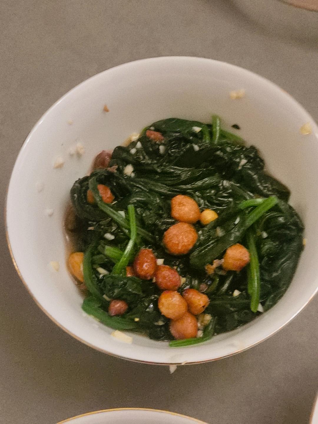 凉拌花生米菠菜