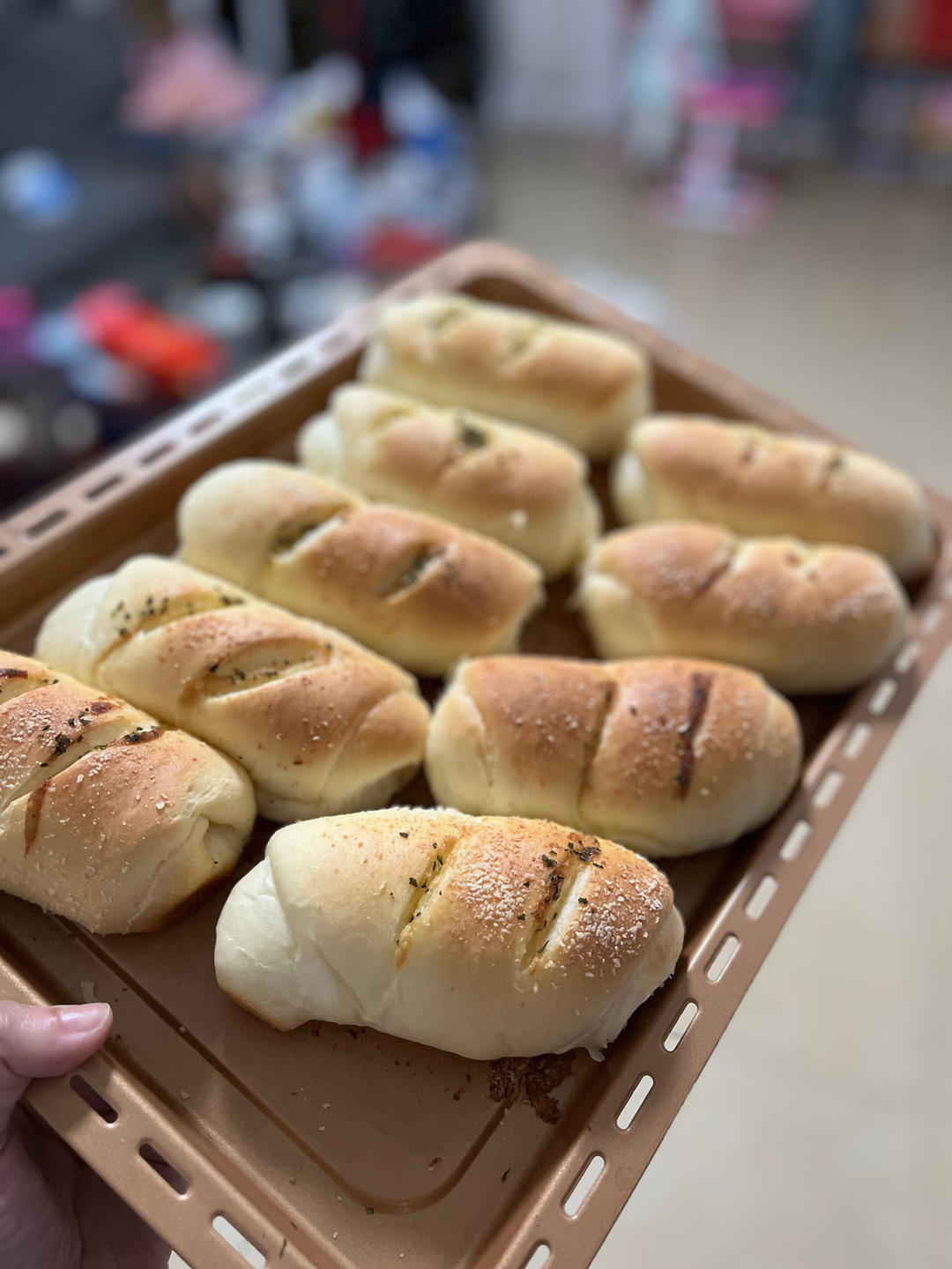 软乎乎的芝士肠仔面包，完爆面包店，放一周不硬