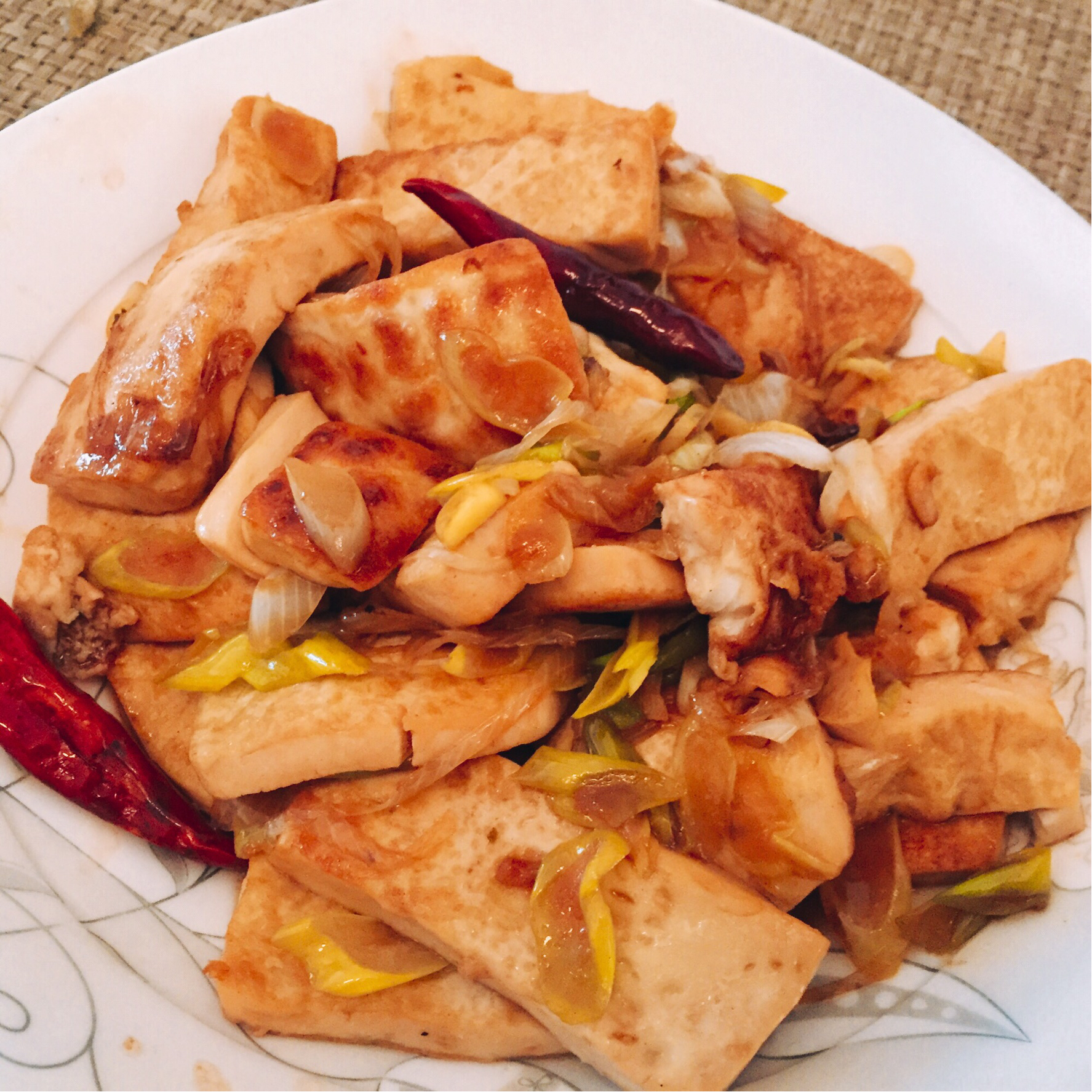 大葱烧豆腐 Spring Onion with Tofu