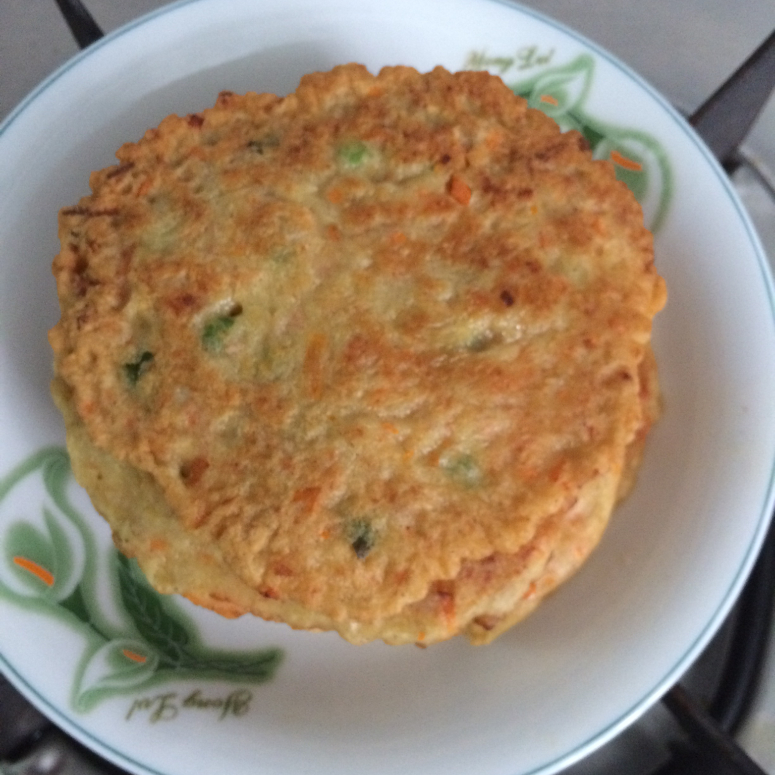 胡萝卜鸡蛋肉饼