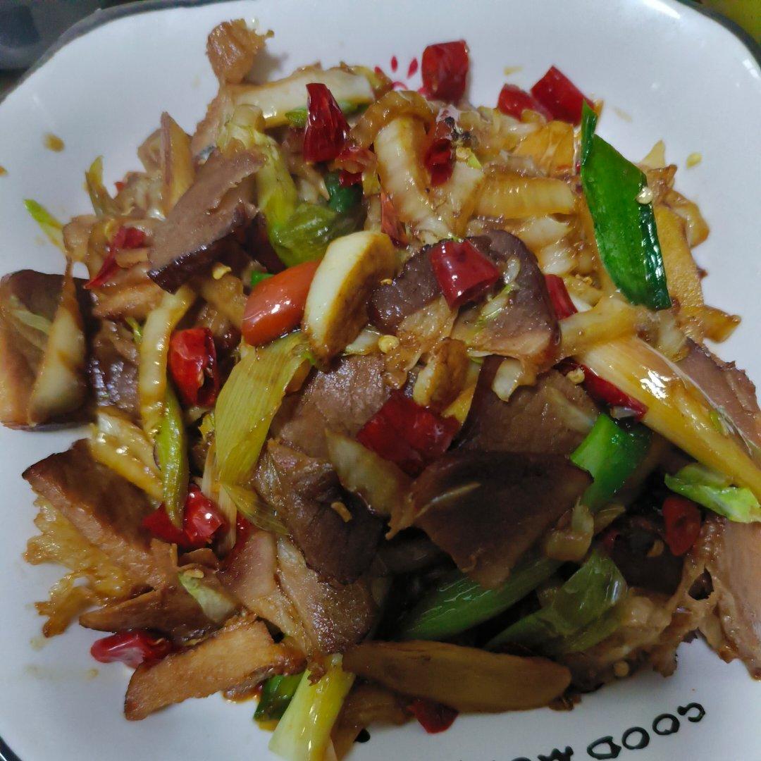 腊肉炒大白菜