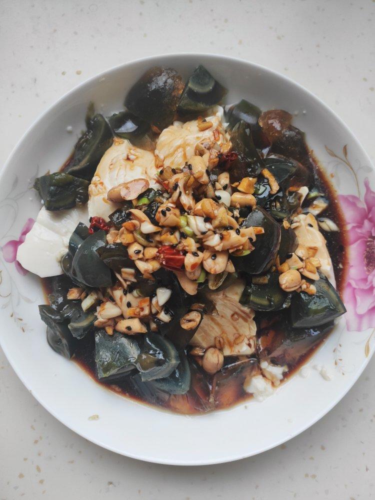 无敌下饭的皮蛋豆腐