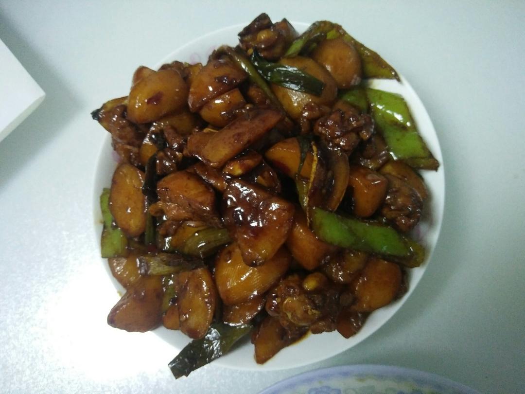 土豆烧鸡腿