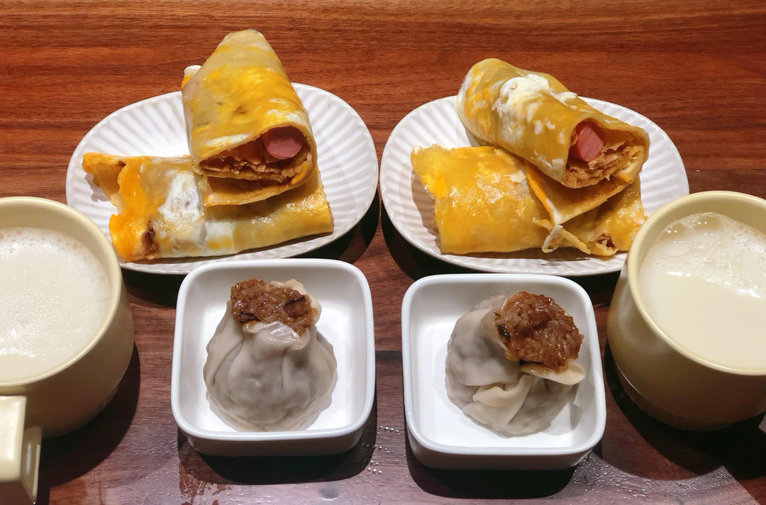 煎饼果子（超详细步骤 甜面酱都是自制的）