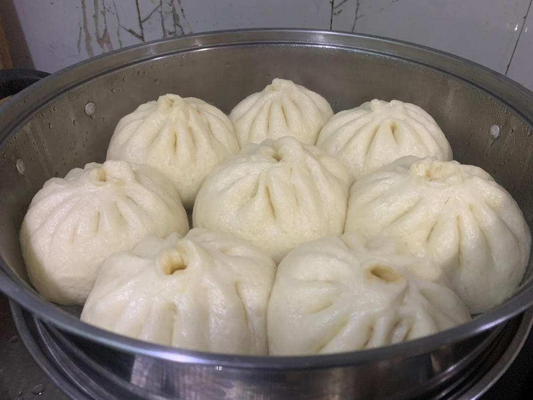 飙汁大肉包